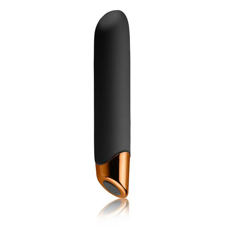 Chaiamo Black Rechargeable Vibrator for Intense Pleasure and Power