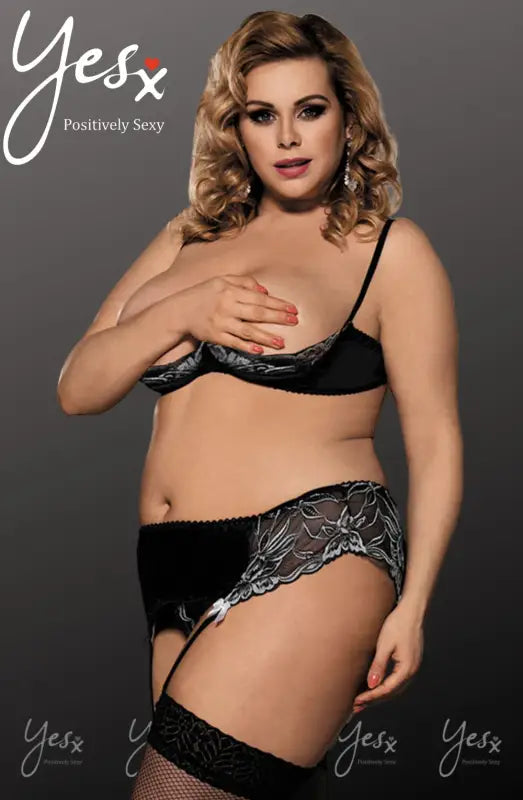 Discover Elegance with the YesX YX825Q Bra Set in Black