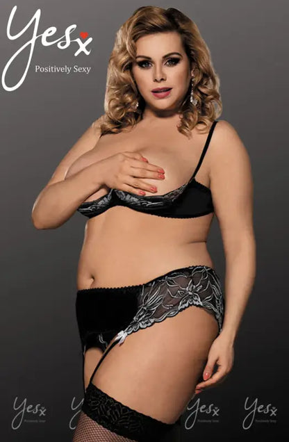 Discover Elegance with the YesX YX825Q Bra Set in Black