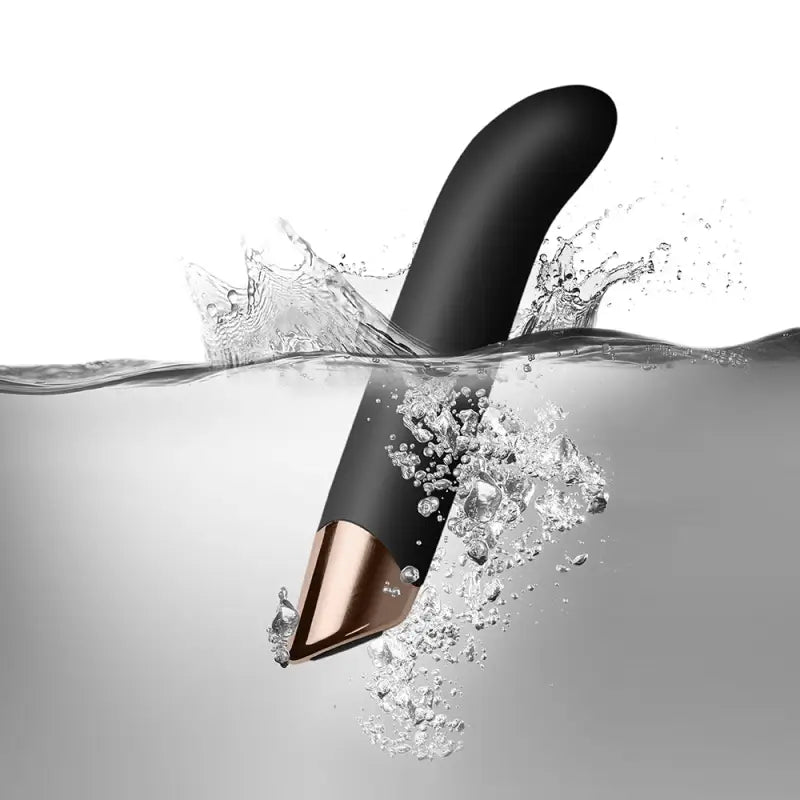 Experience Bliss with the Chaiamo G-Spot Vibrator’s Ergonomic Angled Design